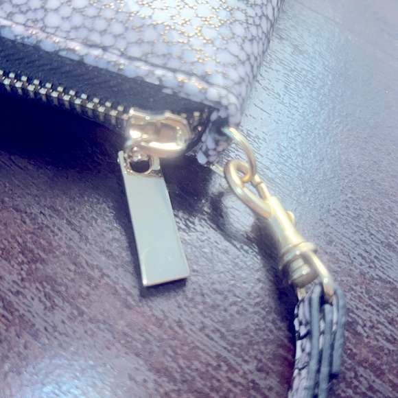 NWOT BOUTIQUE WRISTLET - Picture 8 of 8